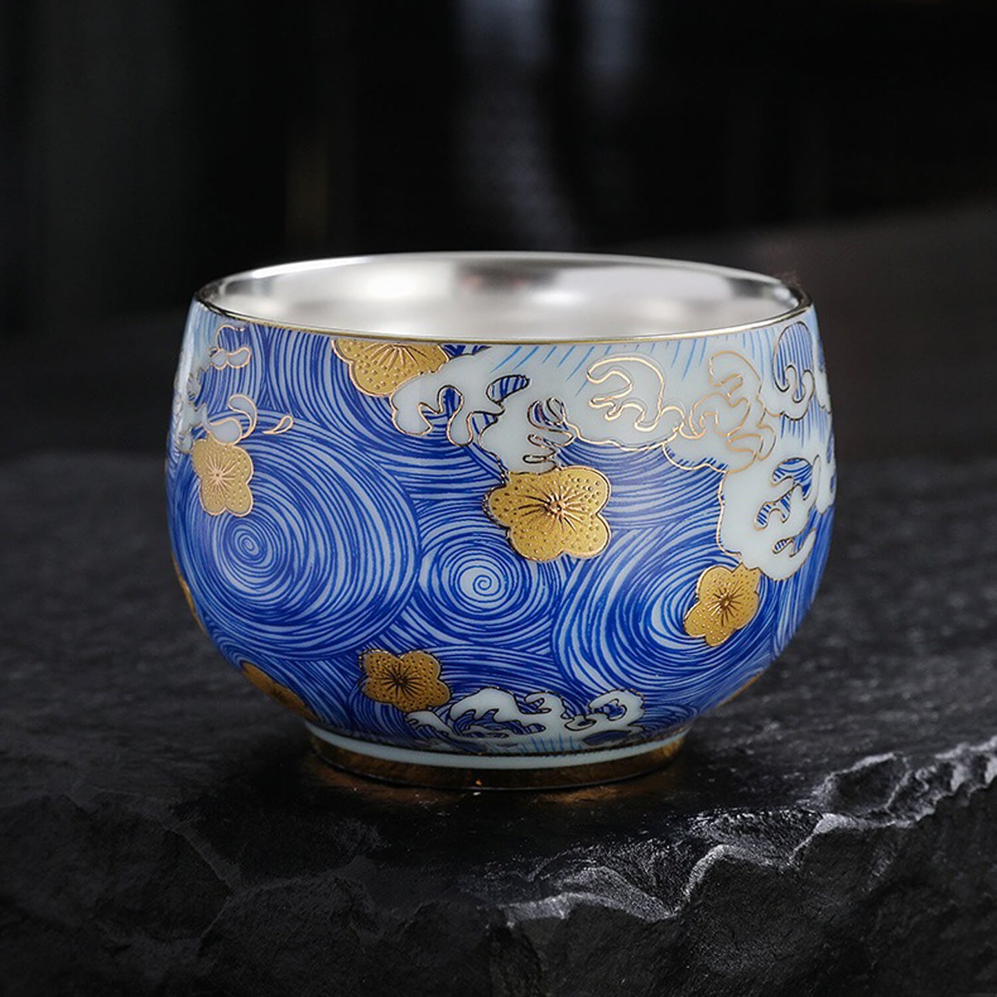 Sol-Bird's Sea Blossoms: The Silver-Lined Teacup