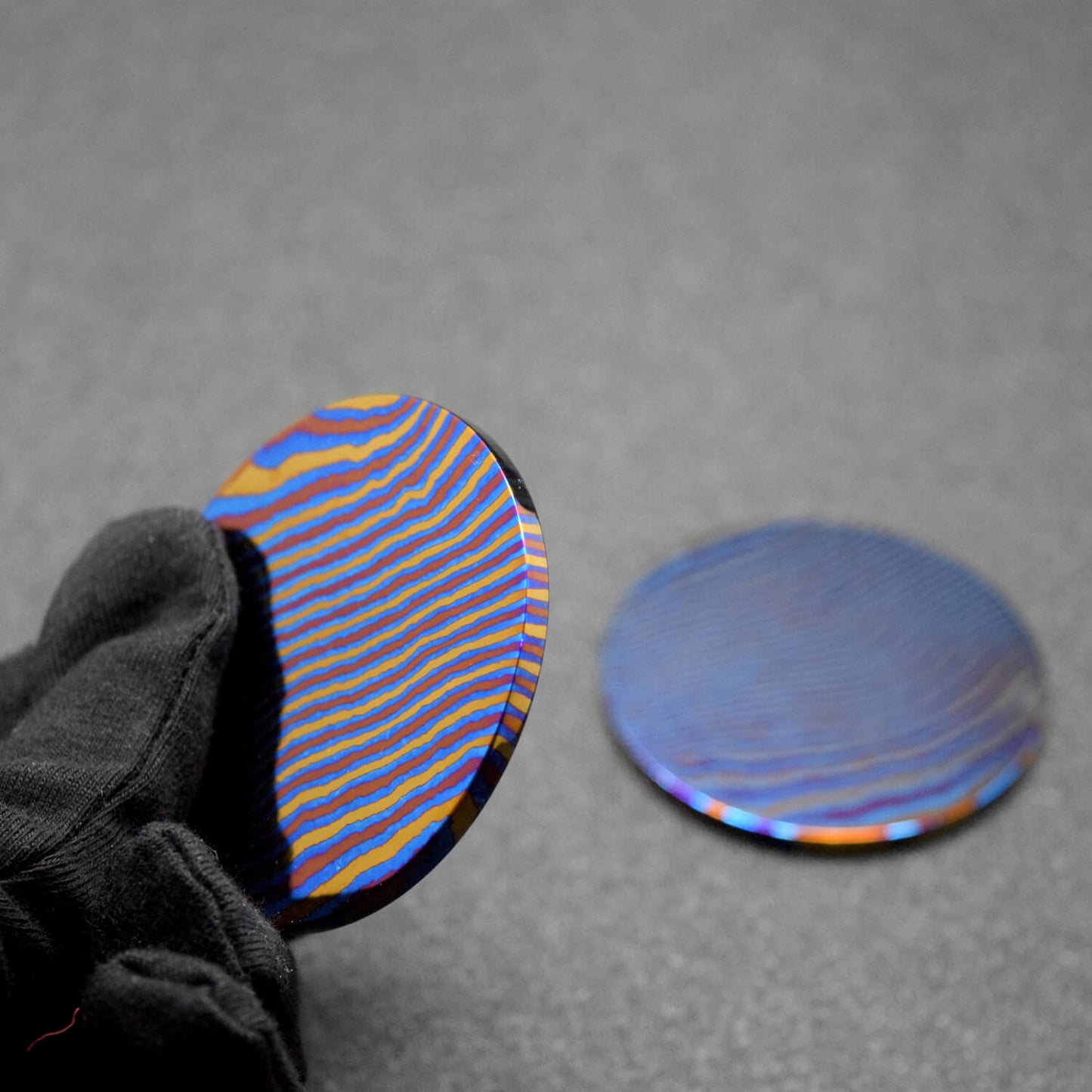 Damascus Titanium Thinking Coin