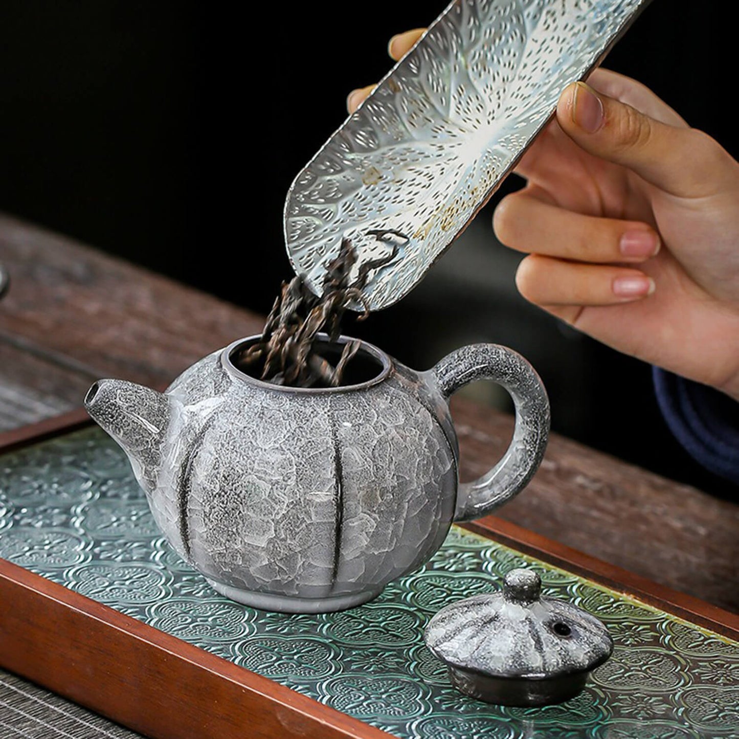The Exquisite Crackled Glaze Tea Set