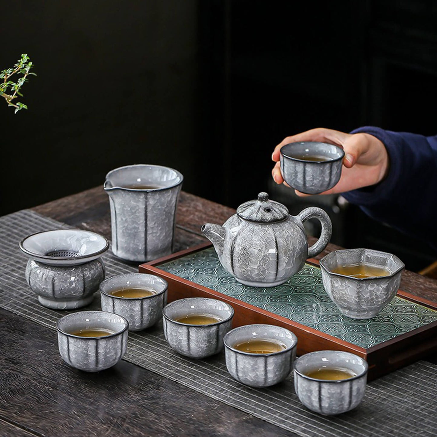 The Exquisite Crackled Glaze Tea Set