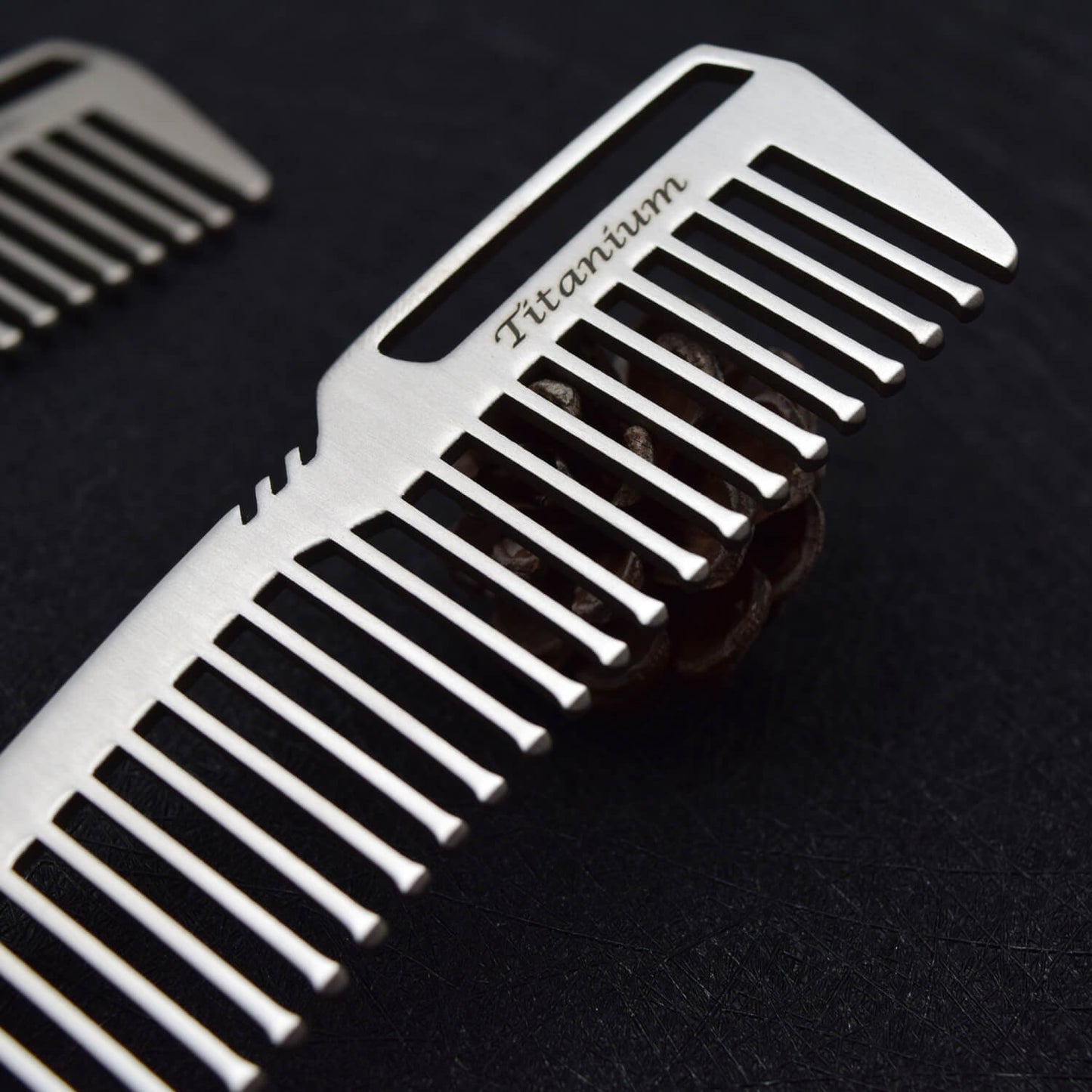 Polished Titanium Comb + FREE Steel Wallet Mirror